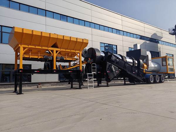 What role does the plug valve play in asphalt mixing plants_2